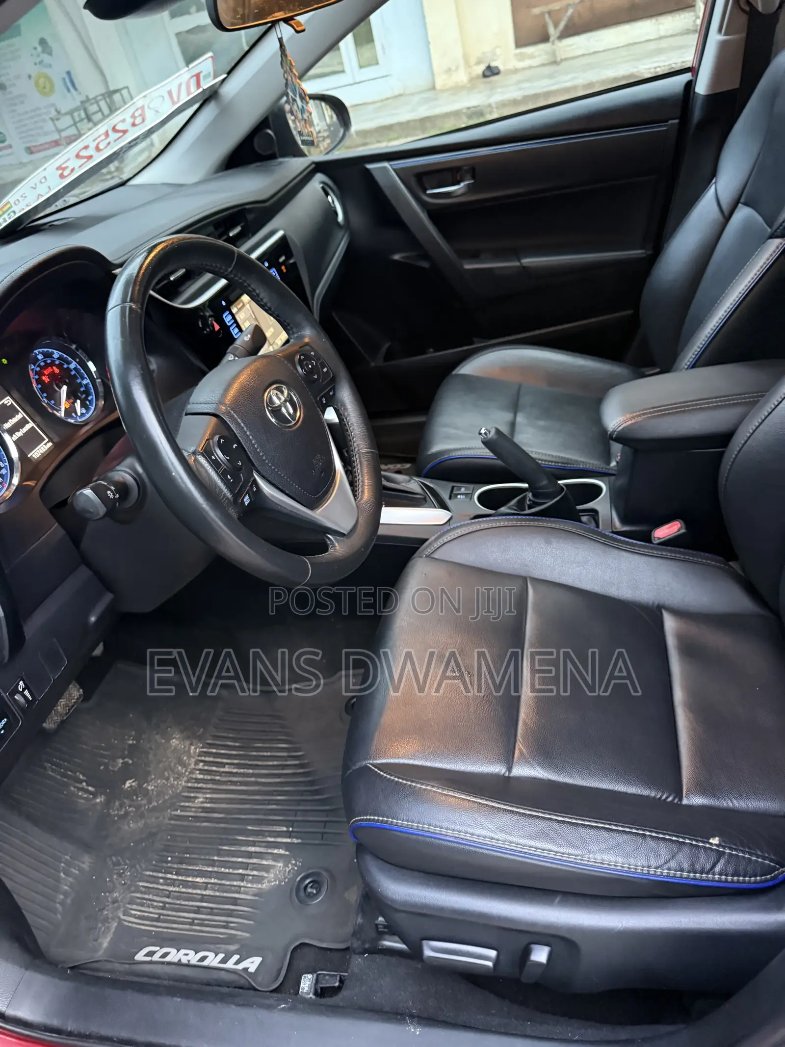 Toyota Corolla XSE 4dr Sedan (1.8L 4cyl CVT) 2017 Red