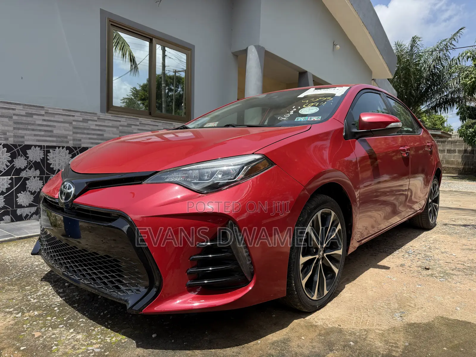 Toyota Corolla XSE 4dr Sedan (1.8L 4cyl CVT) 2017 Red