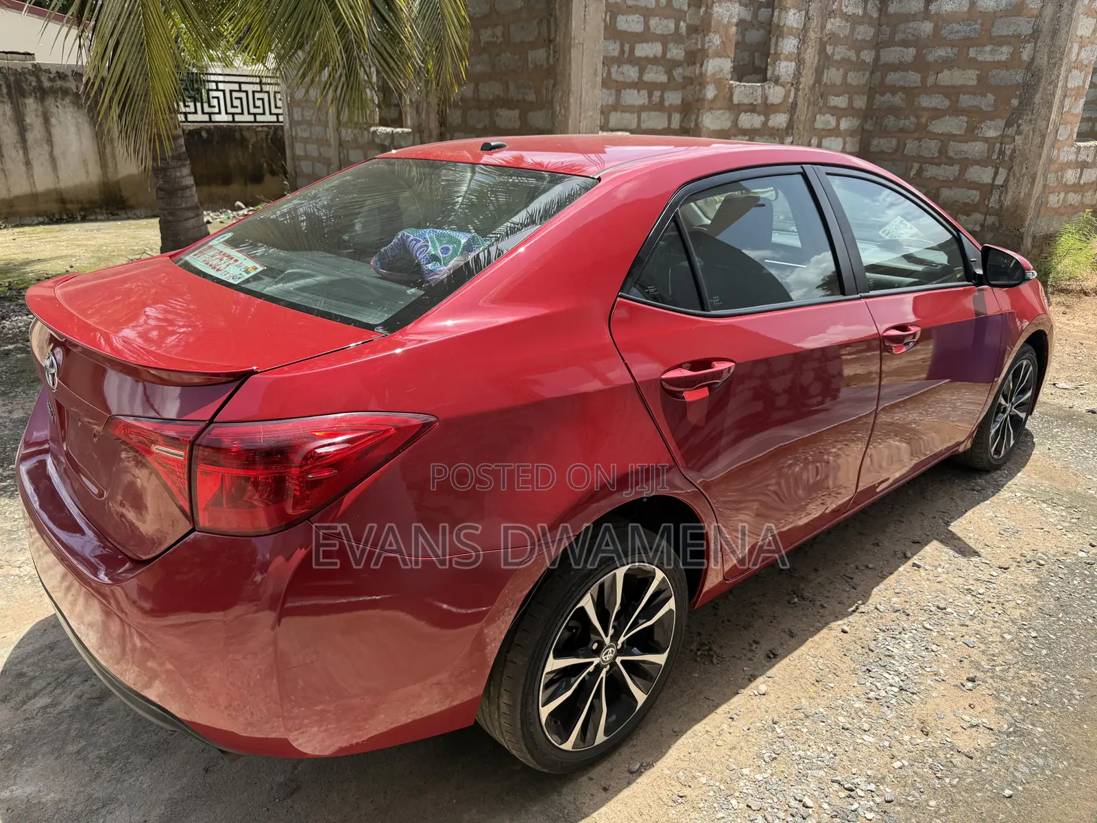 Toyota Corolla XSE 4dr Sedan (1.8L 4cyl CVT) 2017 Red