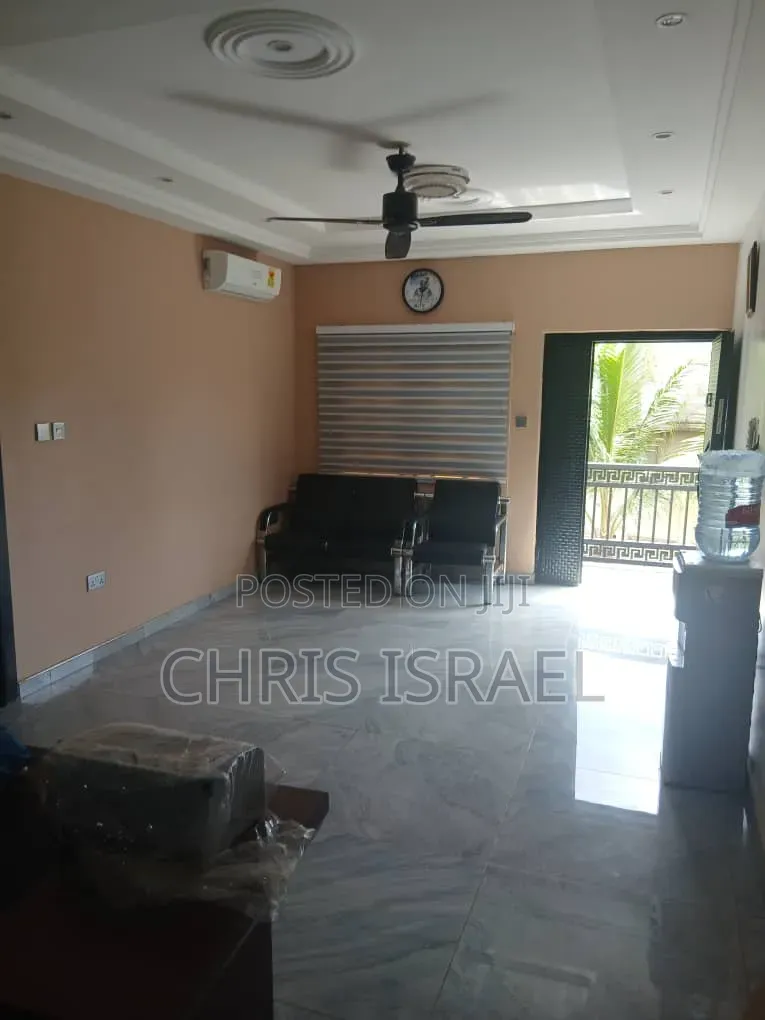 2bdrm Apartment in Oyibi Estate, Police Station for rent