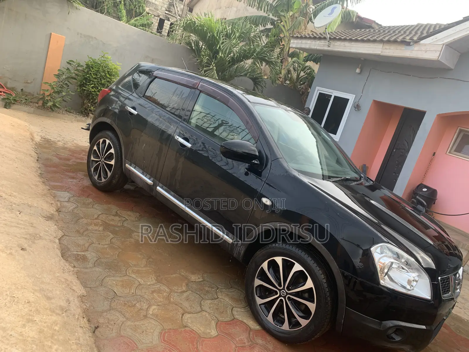 Nissan Dualis 2013 Black