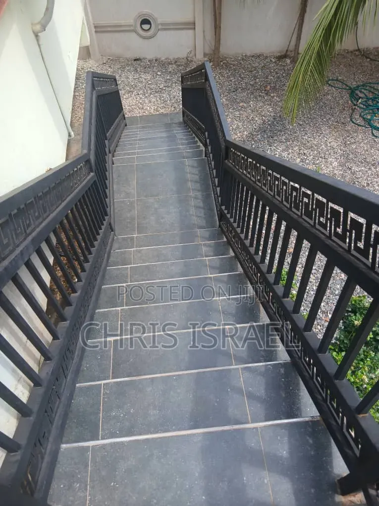 2bdrm Apartment in Oyibi Estate, Police Station for rent