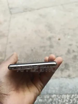 Apple iPhone 11 Pro Max 64 GB Gold