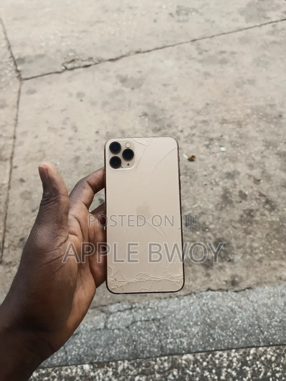 Apple iPhone 11 Pro Max 64 GB Gold