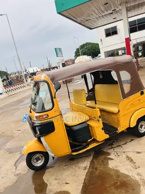 Bajaj RE 2024 Yellow