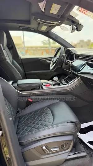 Audi SQ8 Prestige SUV AWD 2024 Black