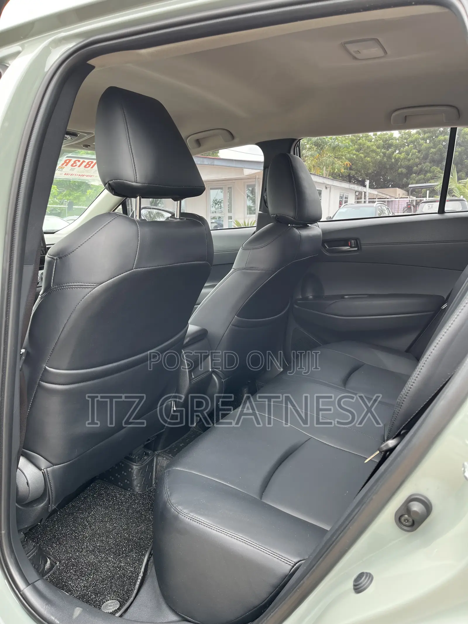 Toyota Corolla Cross LE 2WD 2024 Green