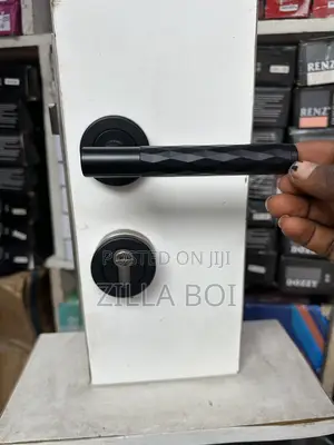 Black Seperate Lock
