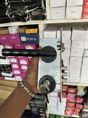 Black Seperate Lock