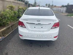 Hyundai Accent SE Sedan 2016 White