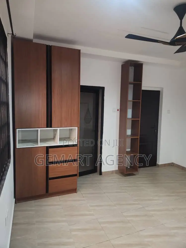2bdrm Apartment in Ofankor Barrier for rent