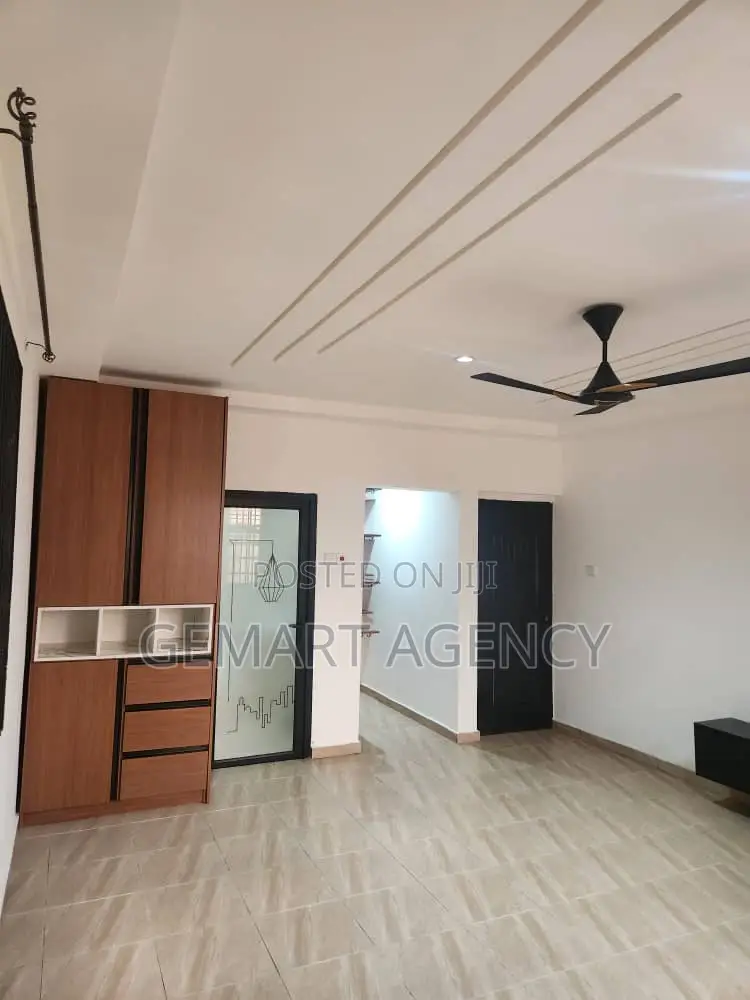2bdrm Apartment in Ofankor Barrier for rent