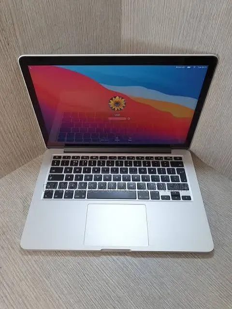 Laptop Apple MacBook 16GB Intel Core i7 SSD 512GB