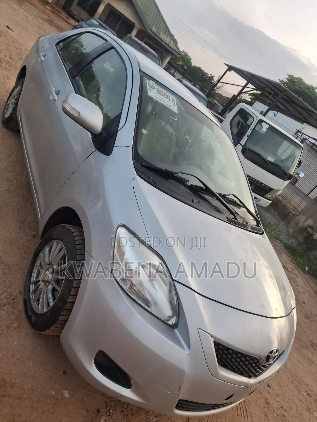 Toyota Belta 2010 Silver