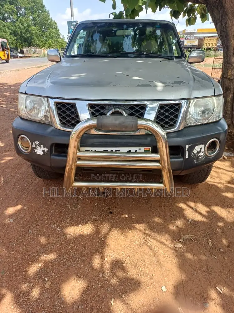 Nissan Patrol 2014 Silver