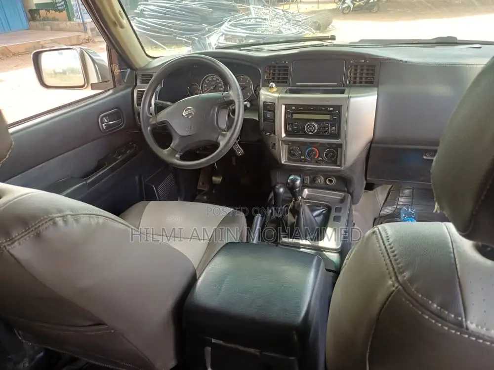 Nissan Patrol 2014 Silver