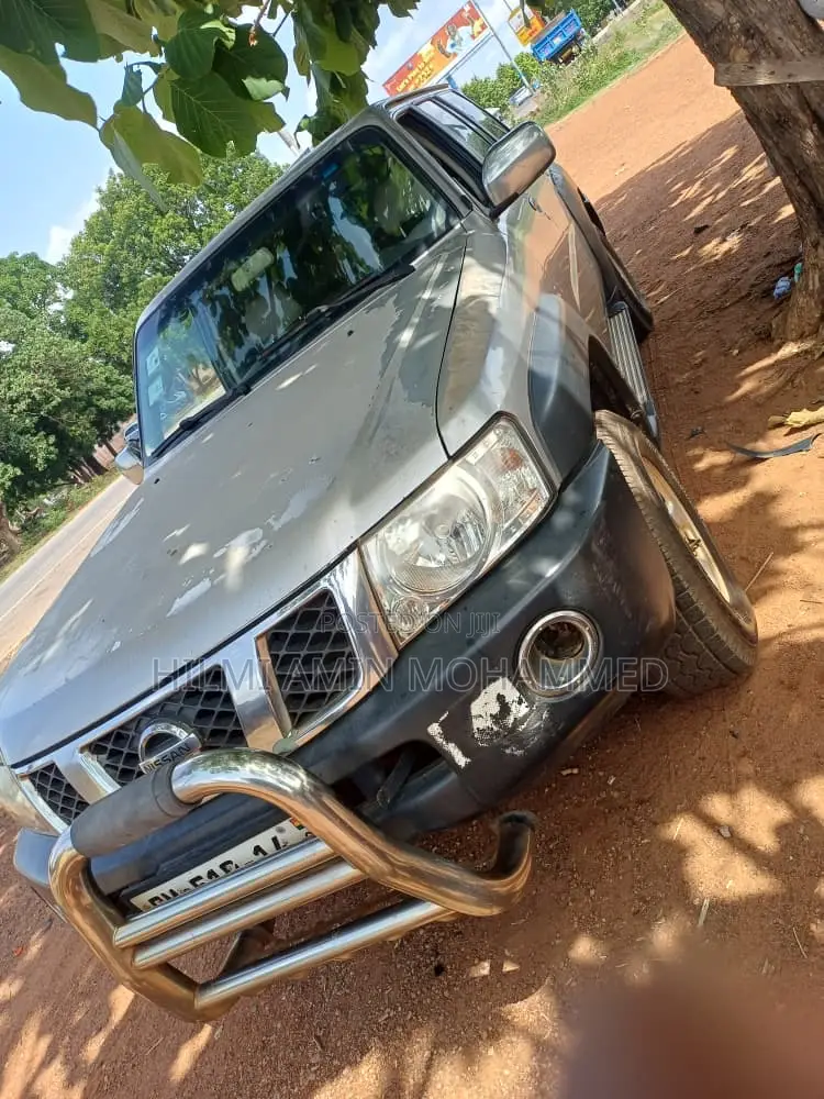 Nissan Patrol 2014 Silver