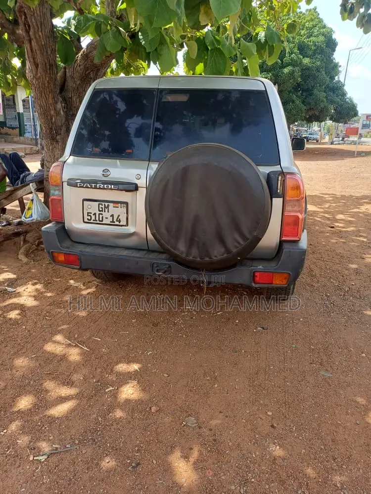 Nissan Patrol 2014 Silver