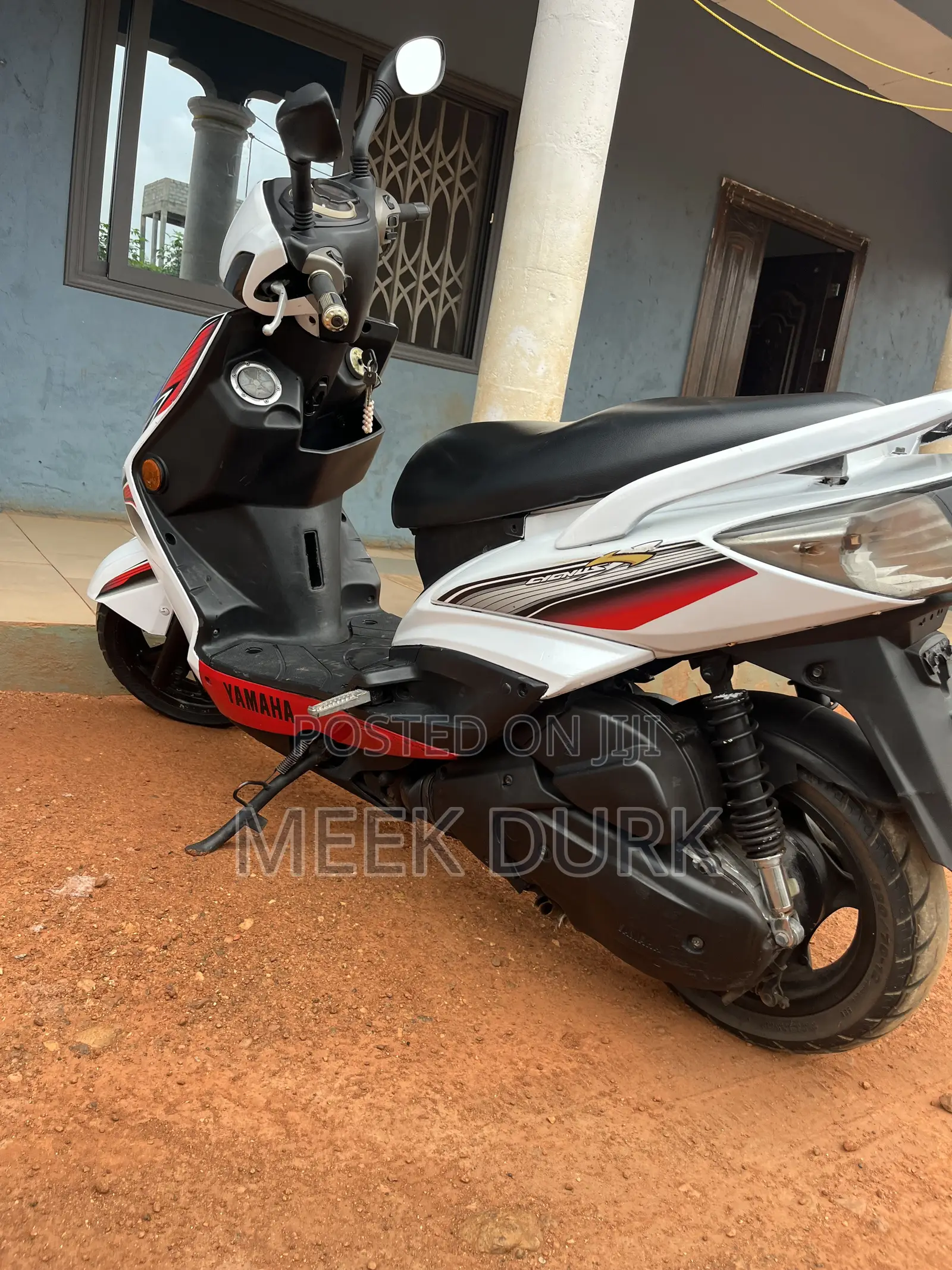 Yamaha 2015 Red