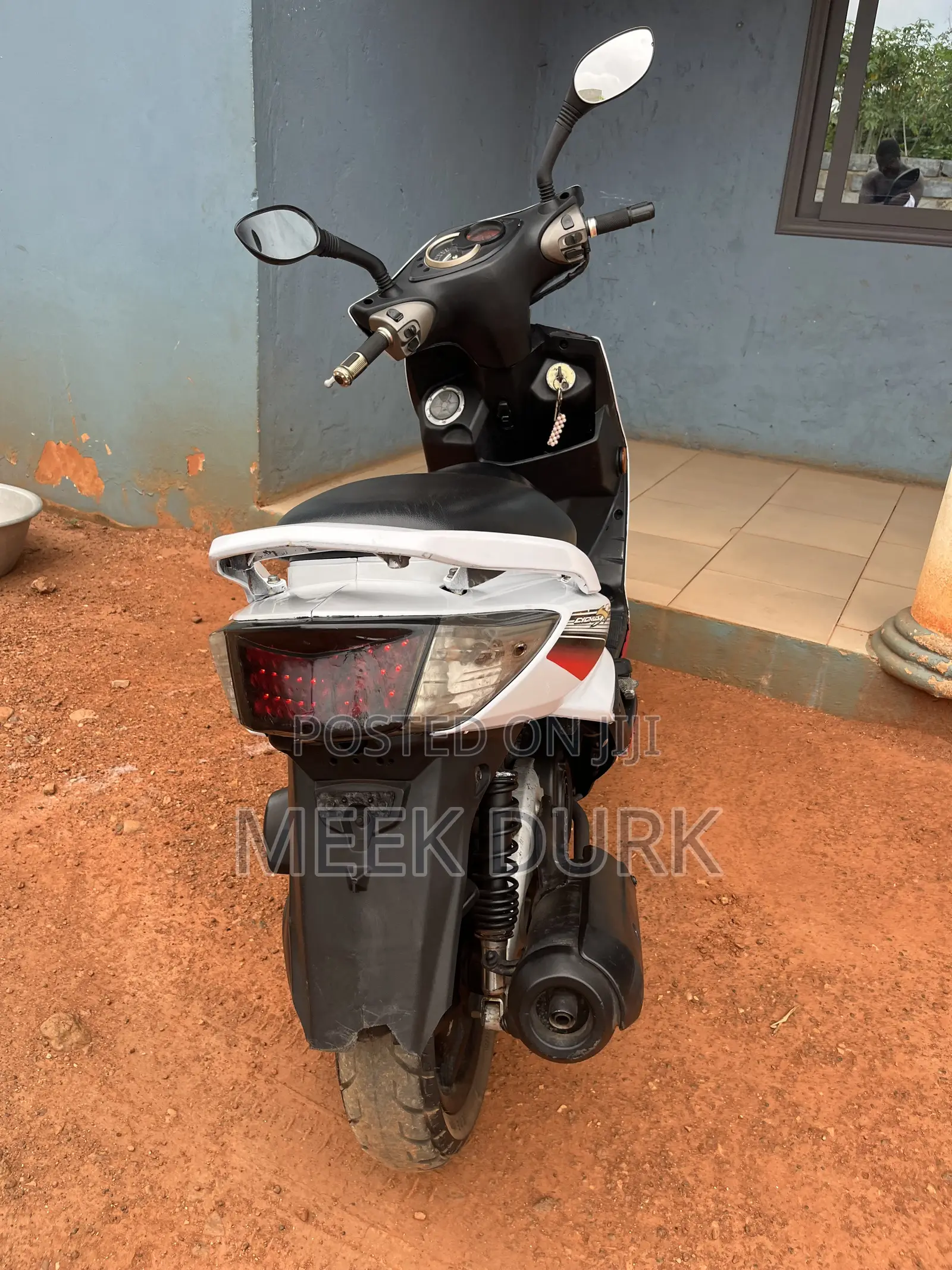 Yamaha 2015 Red