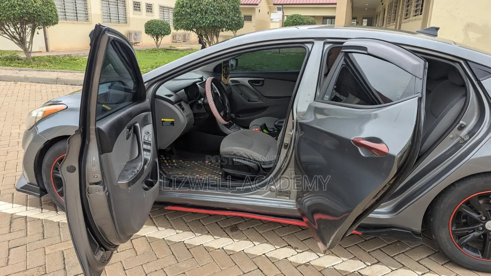 Hyundai Elantra SE 4dr Sedan (1.8L 4cyl 6A) 2014 Gray
