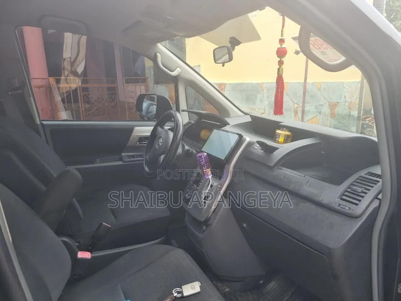 Toyota Voxy 2010 Black