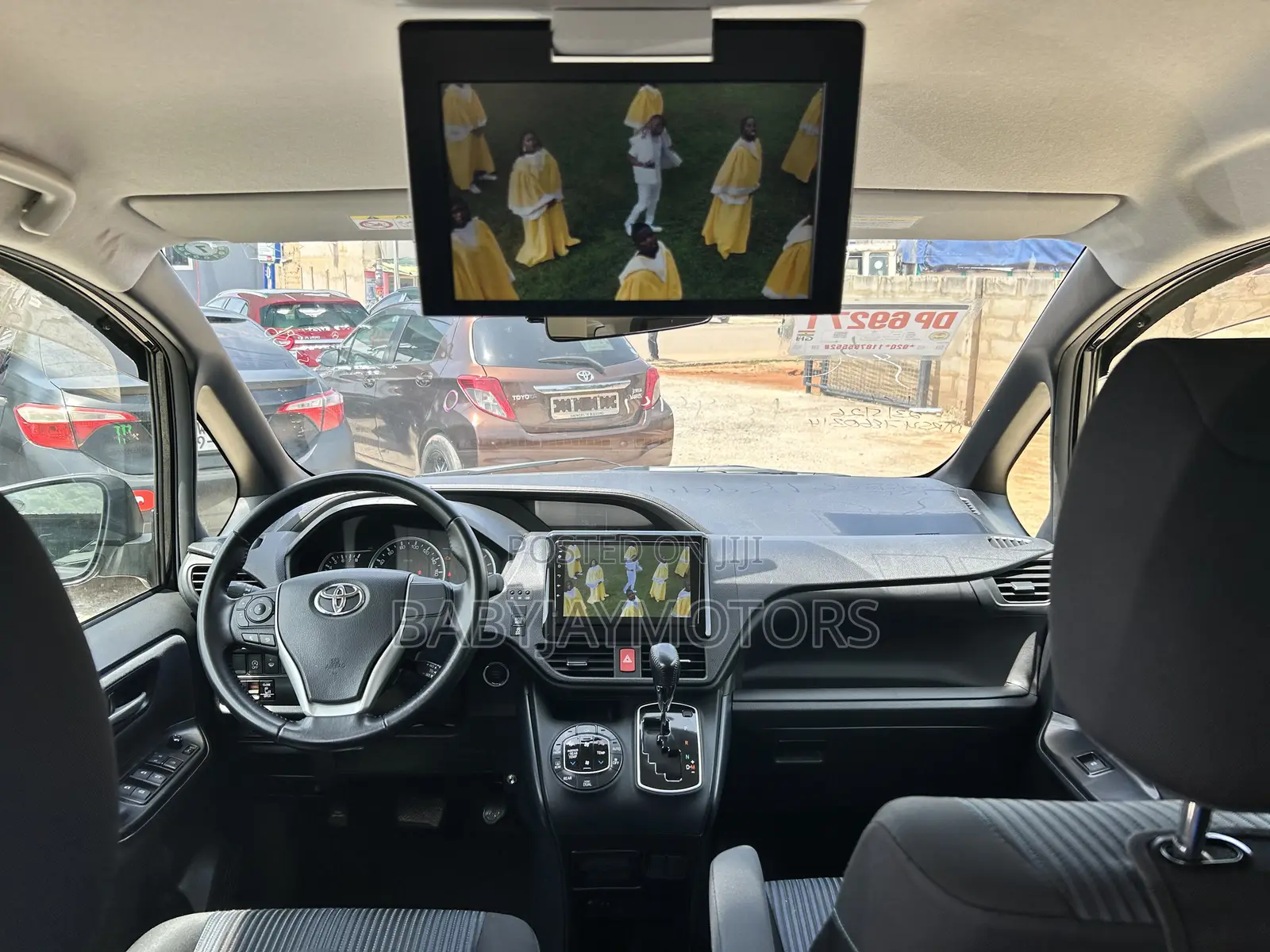 Toyota Voxy SV Premium 2014 Black