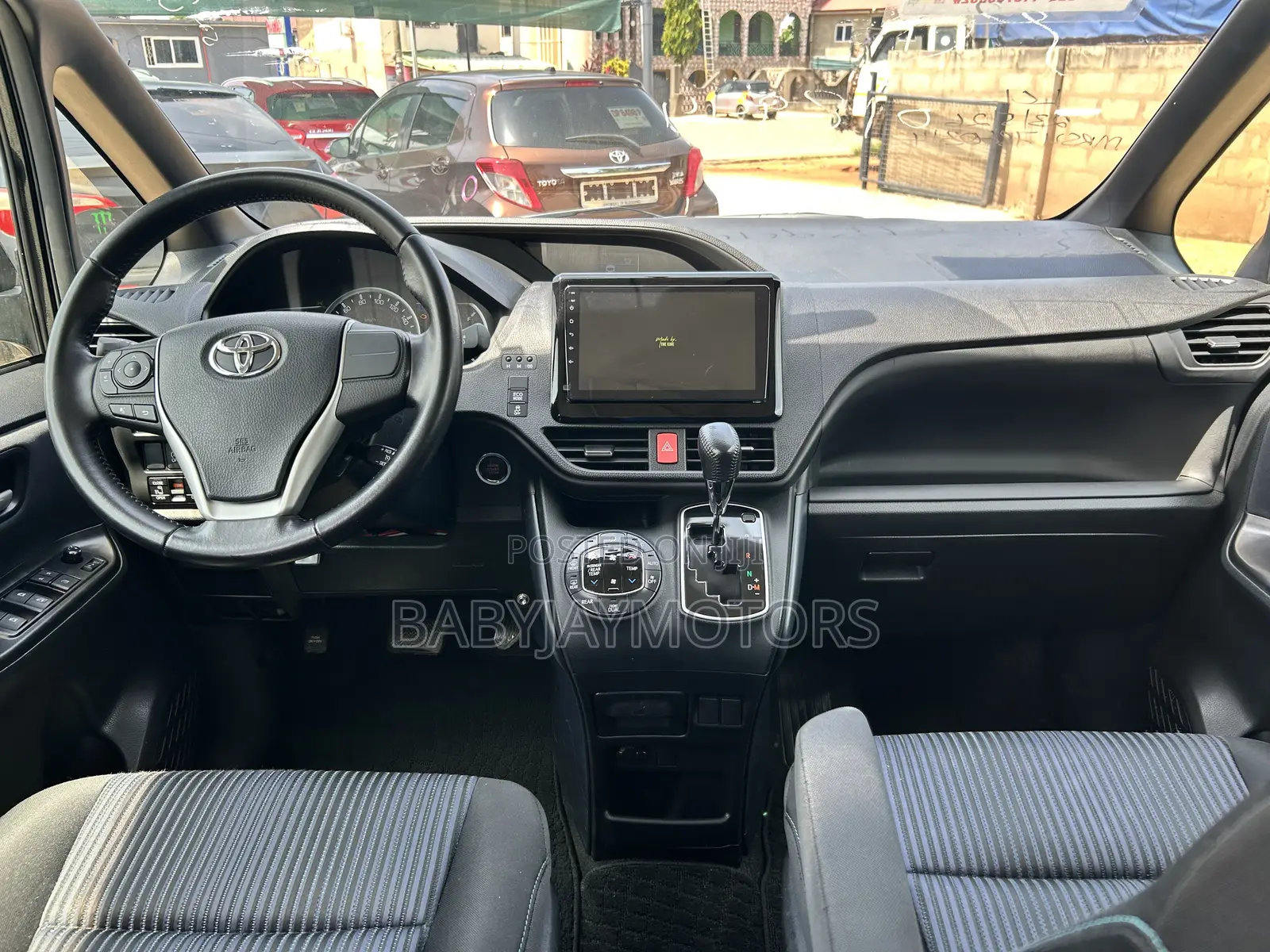 Toyota Voxy SV Premium 2014 Black