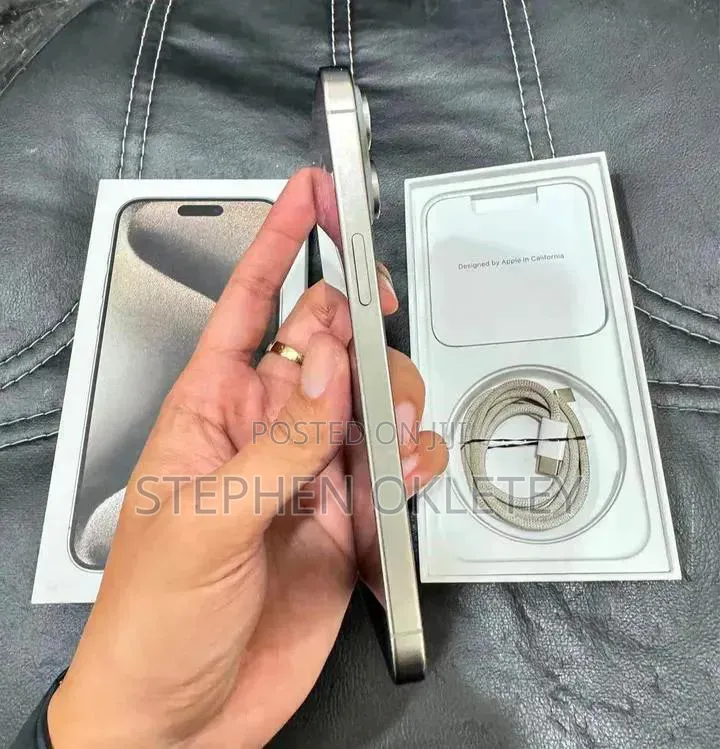 Apple iPhone 15 Pro Max 256 GB Silver