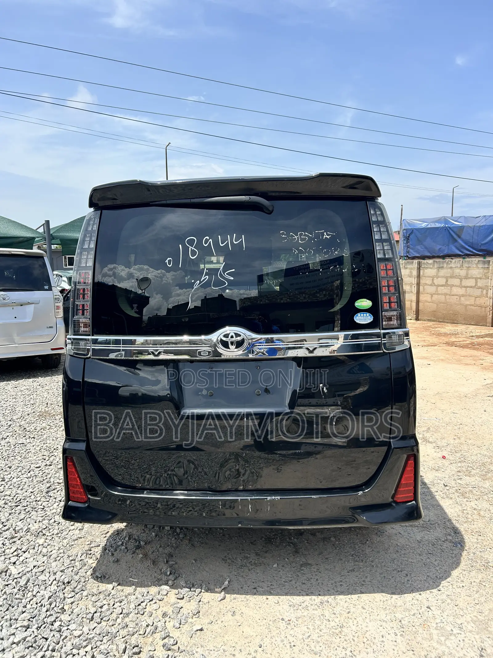 Toyota Voxy SV Premium 2014 Black