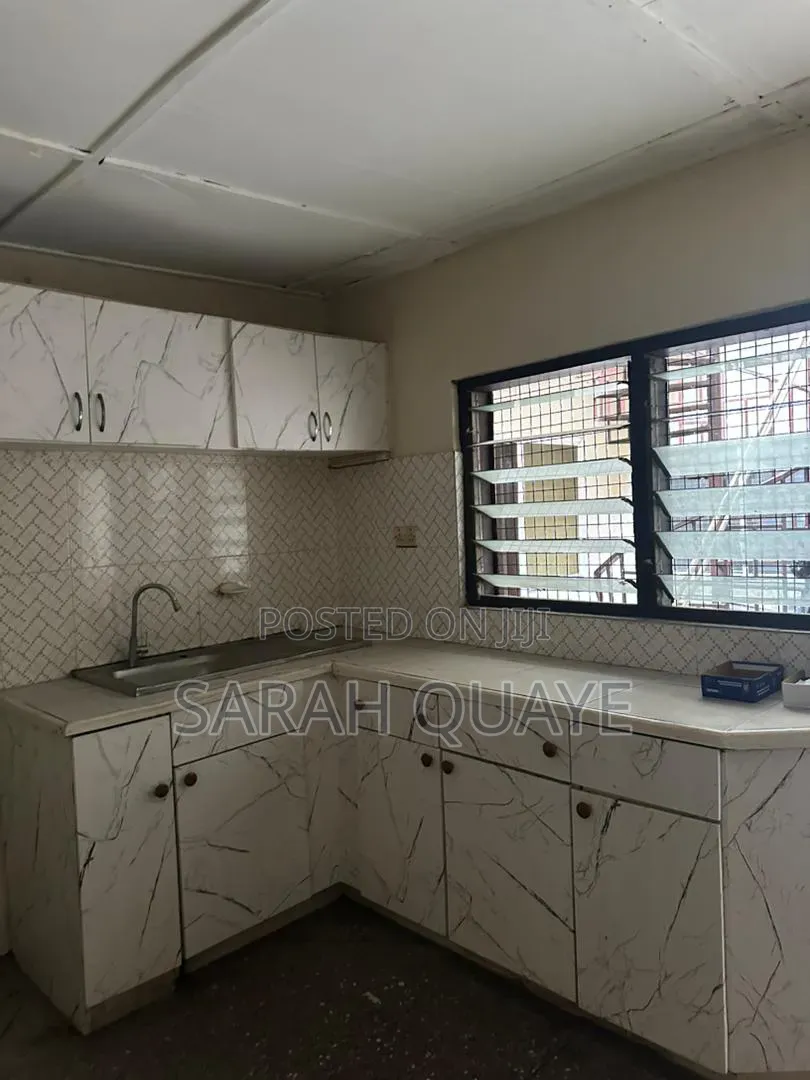 3bdrm House in Dansoman Street, Maama's Inn for rent