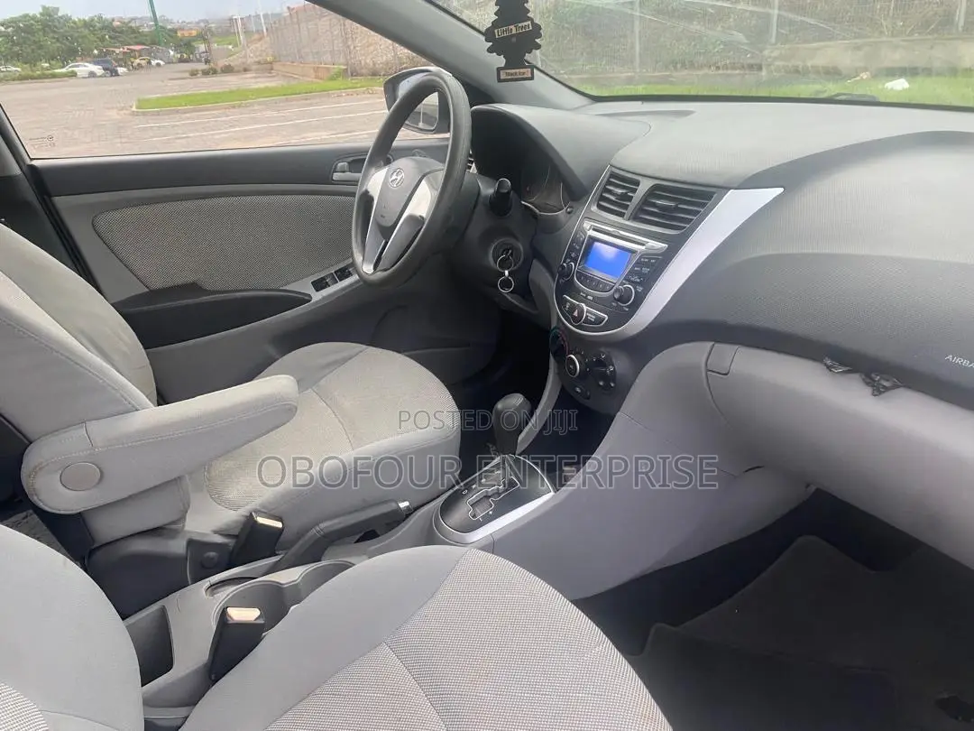 Hyundai Accent GLS 4dr Sedan (1.6L 4cyl 6M) 2014 Silver