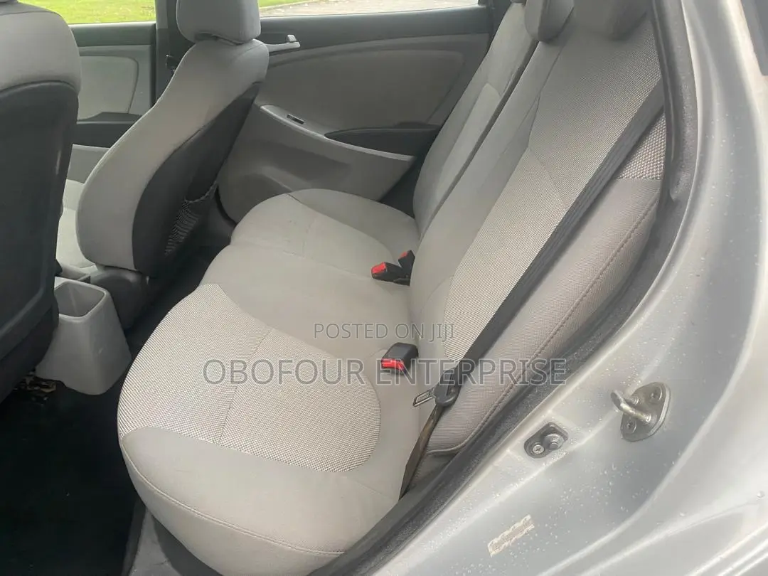 Hyundai Accent GLS 4dr Sedan (1.6L 4cyl 6M) 2014 Silver