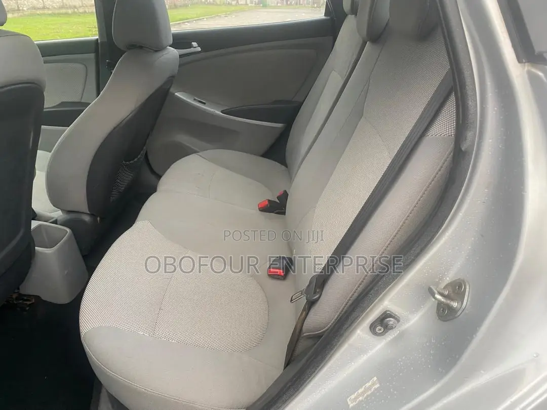 Hyundai Accent GLS 4dr Sedan (1.6L 4cyl 6M) 2014 Silver