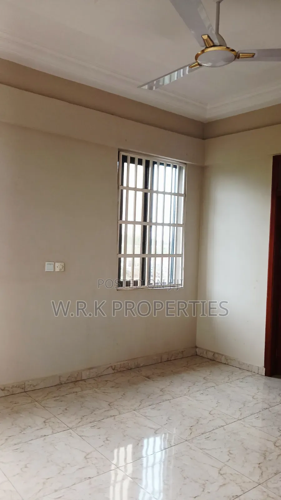 2bdrm Block of Flats in Effiduase Koforidua, New-Juaben Municipal