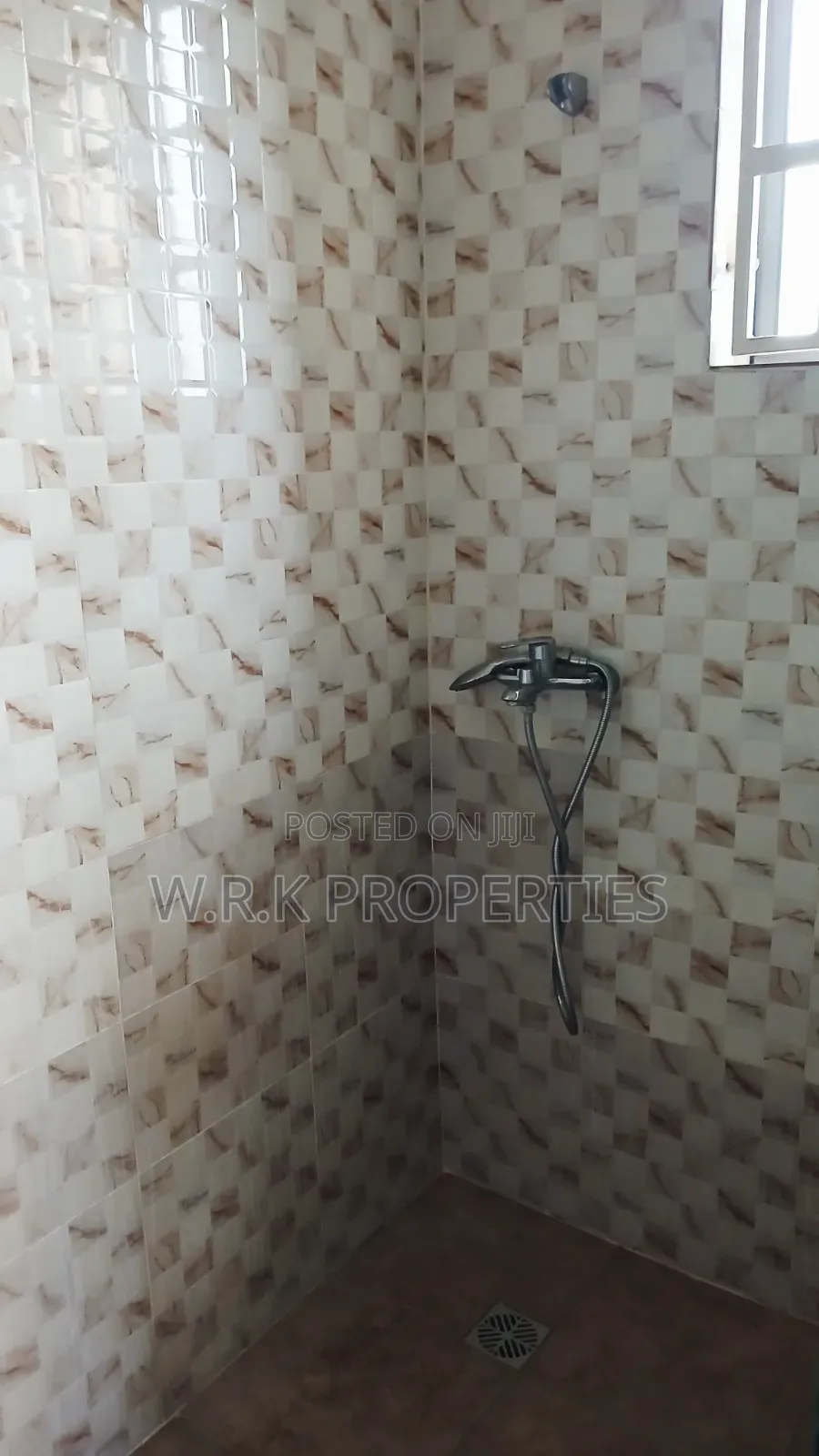 2bdrm Block of Flats in Effiduase Koforidua, New-Juaben Municipal