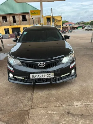 Toyota Camry XLE 4dr Sedan (2.5L 4cyl 6A) 2014 Black