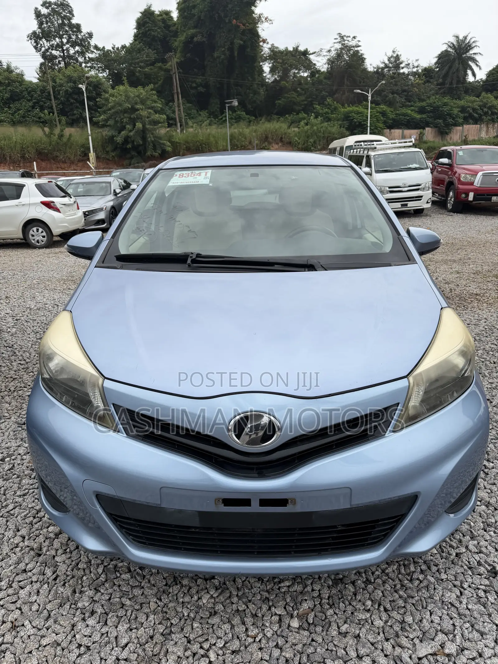 Toyota Vitz 1.3 AWD 5dr 2012 Blue