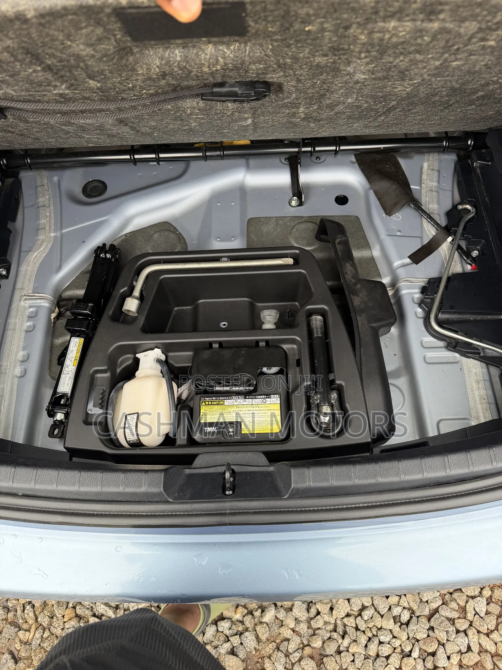 Toyota Vitz 1.3 AWD 5dr 2012 Blue