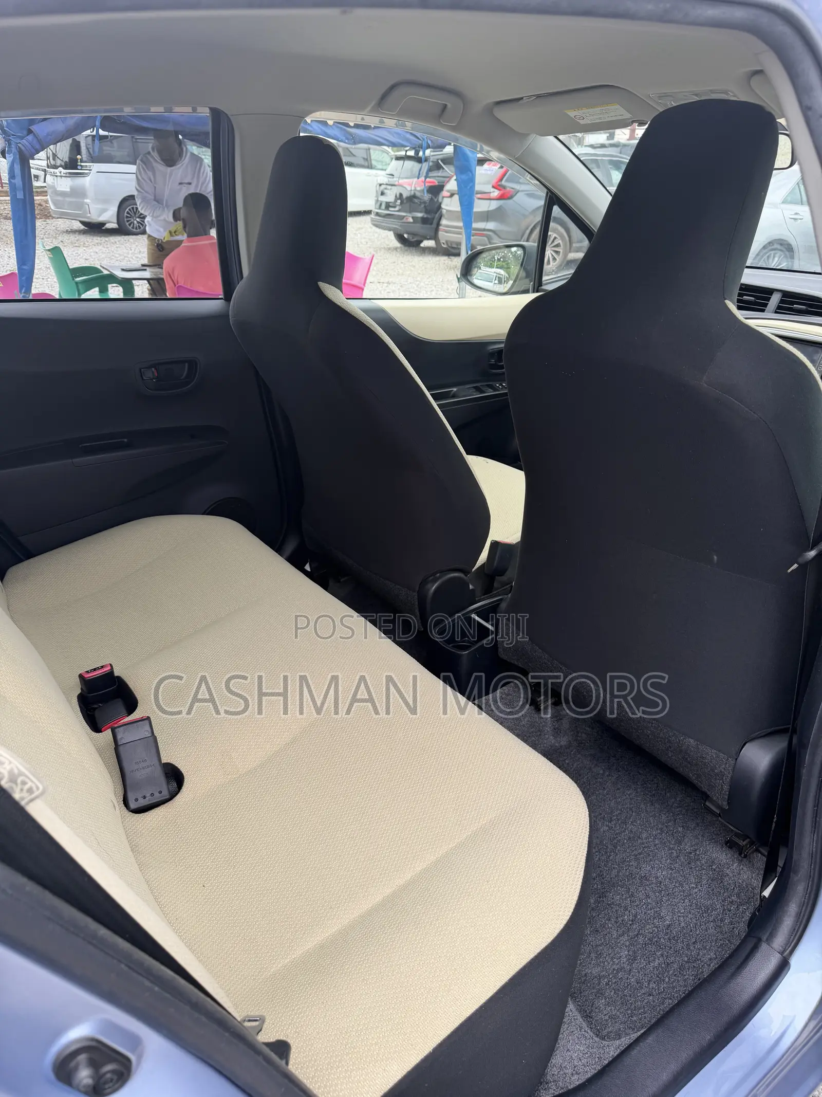 Toyota Vitz 1.3 AWD 5dr 2012 Blue