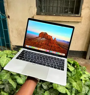 Laptop Apple MacBook Air 2019 8GB Intel Core i5 SSD 256GB