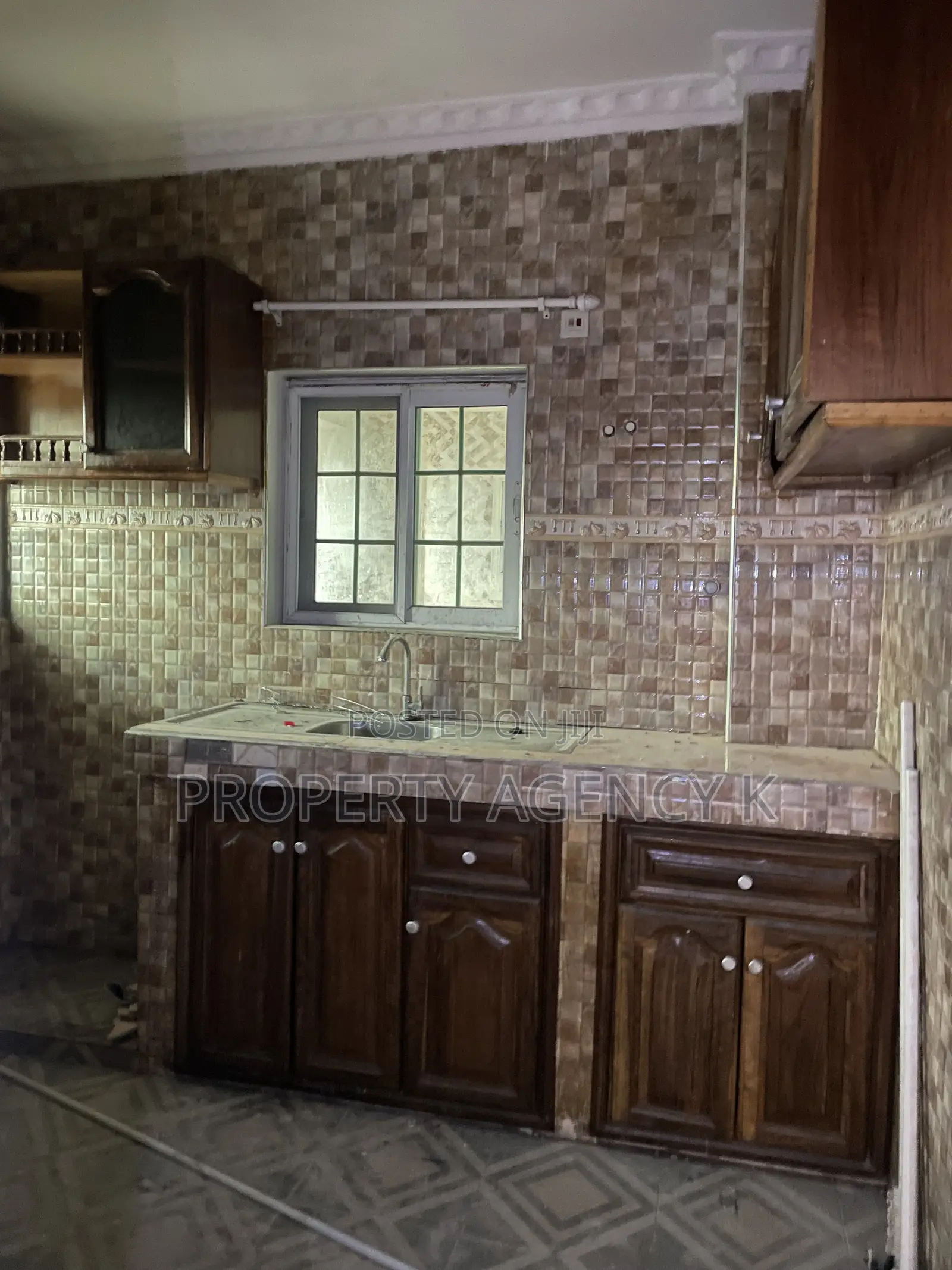 3bdrm Apartment in Ag, Sakaman for rent