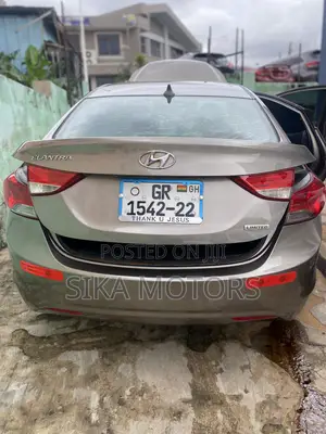 Hyundai Elantra 2013