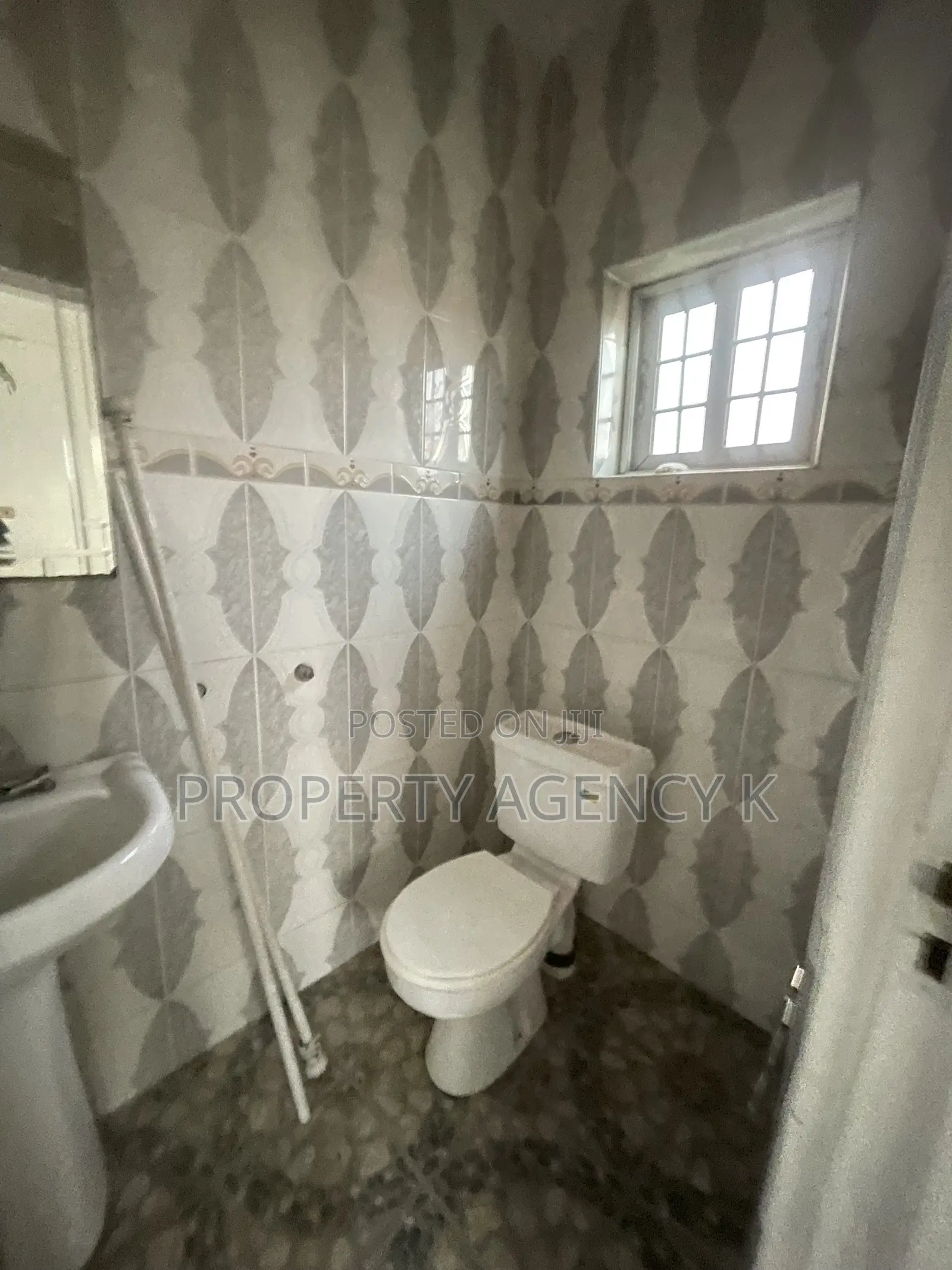 3bdrm Apartment in Ag, Sakaman for rent