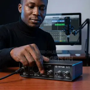 Studio Recording Sound Card Interface