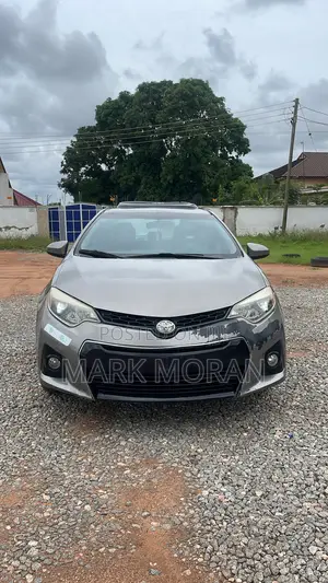 Toyota Corolla 2014 Brown