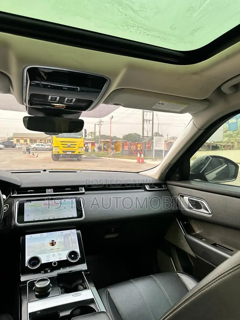 Land Rover Range Rover Velar R-Dynamic S 2023 Black