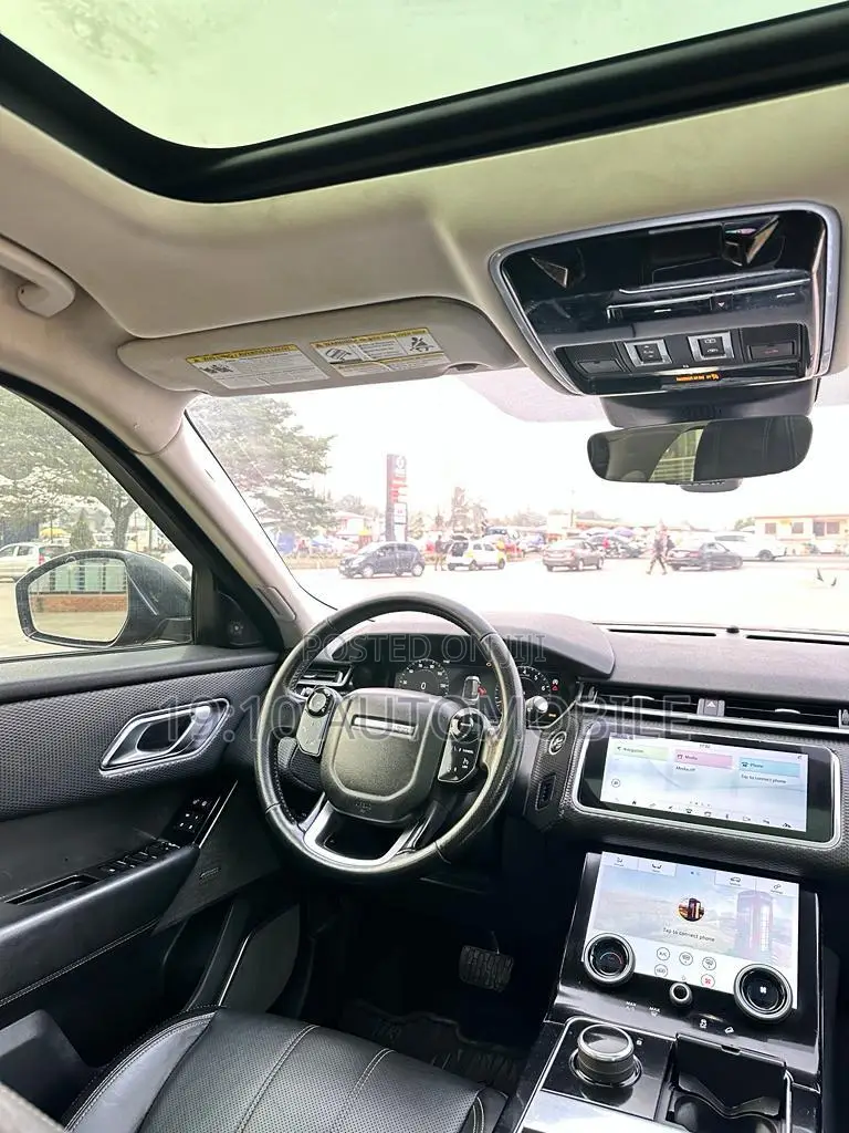 Land Rover Range Rover Velar R-Dynamic S 2023 Black