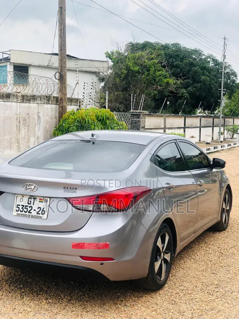 Hyundai Elantra 2016