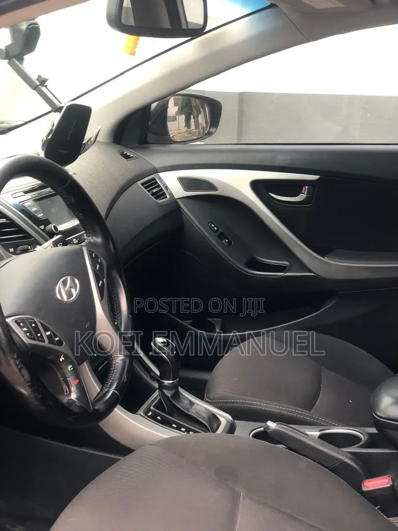Hyundai Elantra 2016